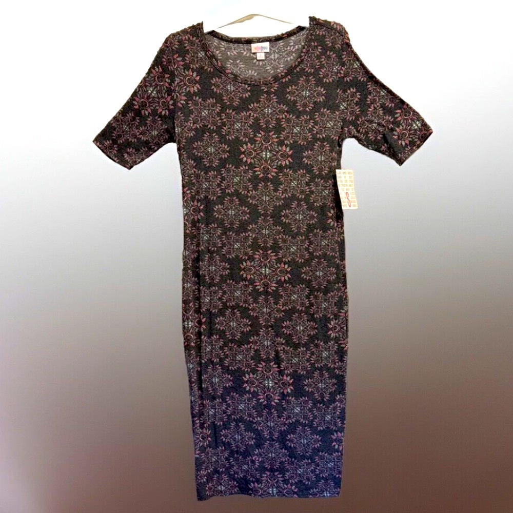NEW Lularoe Julia Dress. Size Small.
